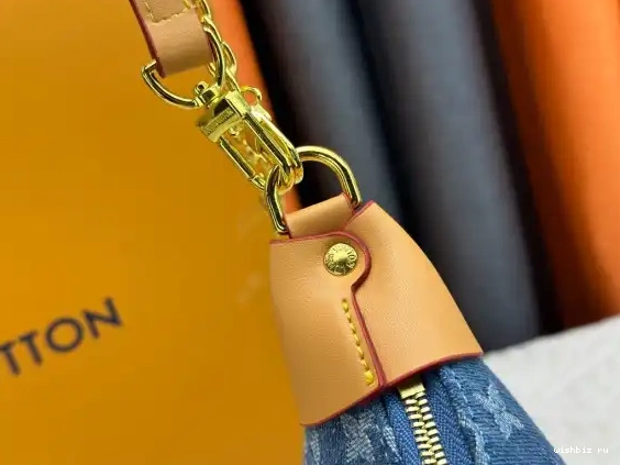 WIS LOUIS HOBO VUITTON LOOP 0420